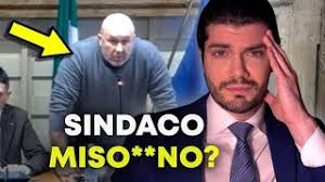 Questo è troppo?! Bandecchi: se vedo passare una bella donna certo che la  guardo.