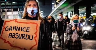 The reason for the choice of colours is not known, but it may simply have been a desire to make a Manifestation Noire En Pologne Greve Des Femmes Ou Opposition Generalisee A L Egard Du Gouvernement Le Taurillon