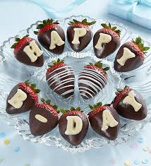 Birthday Chocolate Covered Strawberries Pin By Annagapys Annagapys On C In 2020 Chocolate Covered Fruit Chocolate Covered Strawberries Chocolate Dipped Strawberries