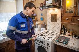 Situasi ini berlaku kerana sisa masakan dan kotoran tersumbat di saluran dapur gas anda. Pembaikan Dapur Gas Sendiri Kerosakan Dan Kaedah Khas Untuk Menghapuskannya