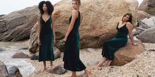 Purple bridesmaid dresses most of girls choose purple colour when they buy bridesmaid dresses, elegant and stylish. The Short Bridesmaid Dresses For Every Girl In Your Bridal Party Nabbd