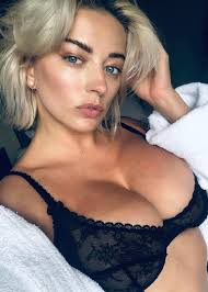 Caroline Vreeland - Free nude pics, galleries & more at Babepedia