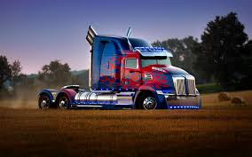 Download Wallpapers Transformers 5 The Last Knight Optimus Prime Truck Kenworth Transformer Besthqwallpapers Com Optimus Prime Truck Transformers Cars Transformers Estos extraños seres llegaron a la tierra para.