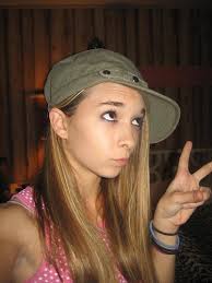 Alisha Edge's Instagram, Twitter & Facebook