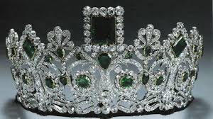 This Tiara Originates With Empress Josephine First Wife Of Napoleon Bonaparte It Was Made For Her By The French Jewe Royal Jewelry Diamond Tiara Royal Jewels