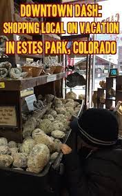 Downtown Dash Shopping Local On Family Vacation In Estes Park Estes Park Estes Park Colorado Colorado Vacation