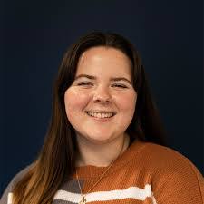 Danielle Deshong's Instagram, Twitter & Facebook