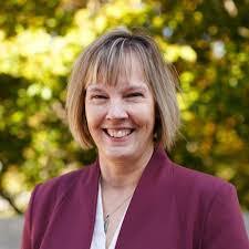 Laura Kress's Instagram, Twitter & Facebook