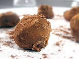 Truffes Au Chocolat Recette En 2020 Truffes Au Chocolat Recette Chocolat De Noel Recette
