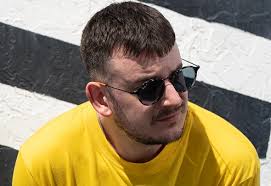 Zander Club Music & Downloads