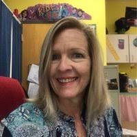 Amy Eanes's Instagram, Twitter & Facebook