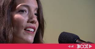 Ana Rossi's Instagram, Twitter & Facebook