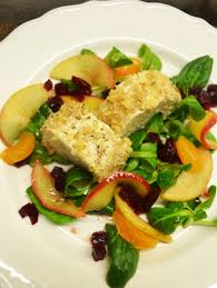 Ein Festlicher Auftakt Mousse Von Der Raucherforelle Im Walnuss Kren Mantel Auf Winterlichem Salat Vorspeisenrezepte Geraucherte Forelle Und Lachs Rezept