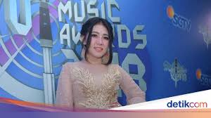 Berita terbaru dari artis dan musisi yang sukses di youtube. 10 Lagu Indonesia Di Atas 100 Juta Views Di Youtube Siapa Terbanyak