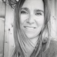 Hier , j'ai eu l'immense fierté de recevoir ce beau prix de top DR…