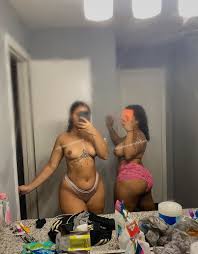 urfavrae Is Gifted With Huge Butt