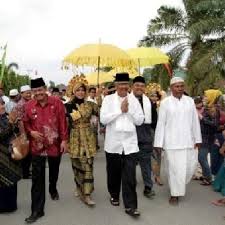 We did not find results for: Stream Pidato Arlis Camat Singingi Pada Acara Halal Bi Halal Bupati Di Sungai Keranji 15 08 2015 By Pejabat Kuansing Listen Online For Free On Soundcloud