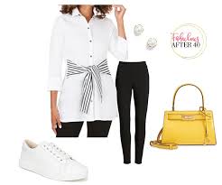 Leggings and tee shirt can construct a good core for your outfit that you can later spice up using other pieces from your wardrobe. Best Long Tops To Wear With Leggings 5 Outfits Fabulous Women