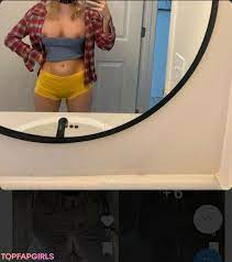 Zoetheweeb Nude OnlyFans Leaked Photo #9 - TopFapGirls