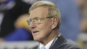 Holtz Headlines Lou's Lads Event