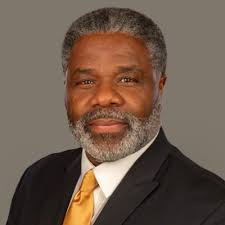 Tracy Jennings, Public Servant على X: "Last spring I took a visit to  Whitney Young to see the great things Principal Joyce Kenner & Tyrone  Slaughter, Head Men's Basketball Coach are doing!