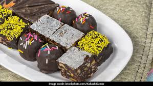 Going for a healthy option and choosing chocolate desserts with least calorie content doesn't necessarily mean you have to compromise with the taste. World Chocolate Day 2020 5 Desi Chocolate Fusion Dessert Recipes Youd Love To Try Ndtv Food
