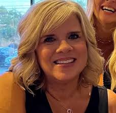 Dog friendly restaurants with great wings?