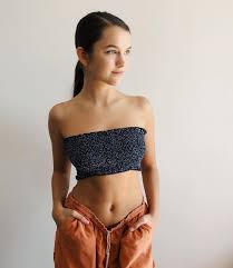 Chloe East Style Clothes Outfits And Fashion Page 2 Of 4 Celebmafia We have 85+ amazing background pictures carefully picked by our community.