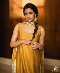 Keerthy Suresh Photos - Malayalam Actress photos, images, gallery, stills  and clips - IndiaGlitz.com