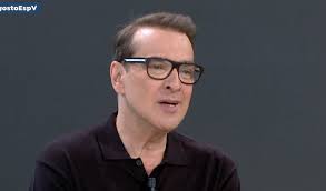 Luis Merlo pone el grito en el cielo por la encerrona de 'Espejo Público':  "Esto va a costar caro"