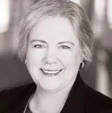 Dawn Ullrich's Instagram, Twitter & Facebook