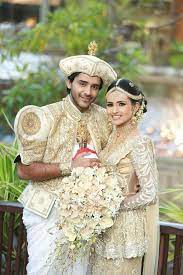 Pin By Yosha Fernando On Weddings Buddhist Wedding Sri Lankan Bride Traditional Wedding