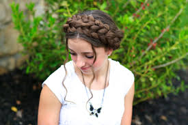 A lovely, stylish side braid hairstyle for little white girls is shown below in the image. Milkmaid Braid Cute Summer Hairstyles Cute Girls Hairstyles