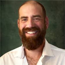 Last year, I was one of over 800 Business Development Managers hired to  quickly grow a hotel startup in the US market. I had 0 experience in  hotels. However, of those 800+,