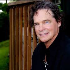 Born billy joe thomas in hugo, oklahoma and raised in the houston, texas area, he began his career while in his teens singing in a church choir before joining a. The Music That Changed B J Thomas Life Goldmine Magazine Record Collector Music Memorabilia