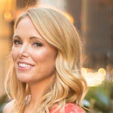 Lauren Brickley's Instagram, Twitter & Facebook