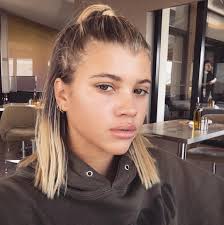 Sofia Richie Sofiarichie Instagram Kuvat Ja Videot Sofia Richie Messy Hairstyles Short Hair Styles