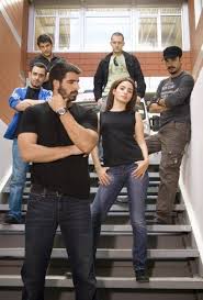 Bir dönemin en önemli ekran yüzlerinden olan, eski best model mehmet akif alakurt, kariyerinde kendisini ön plana çıkaran en önemli yapımlardan biri olan 'adanalı' için ilginç bir itirafta bulundu. Mehmet Akif Alakurt Adanali Famousfix Com Post