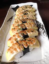 Imagine a uramaki where the rice is on the outside, seaweed sheet on the inside, topped with generous mentai mayonnaise cod rice, and crowned with crispy thin fried carrot shreds. Pin On Y O L K