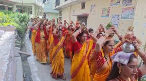 बड़कोट-वायु पुराण एवं गरुड़ पुराण परायण ज्ञान यज्ञ कथा का शुभारंभ,निकली  देवडोलियो के भव्य शोभा कलश यात्रा,पढ़े पूरी खबर... - Hindi news (हिंदी ...