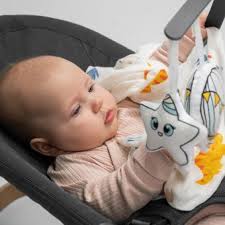 Lionelo June Ömmustóll