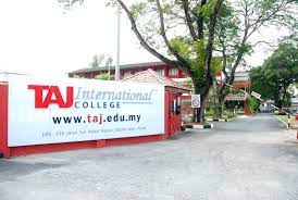 Install traffic light at ipoh s 3d zebra crossing. Tina Tajuddin Contact Us