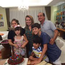 O casal teve três filhos: Arquivos Manu Schiavotelo Mendonca Oton Lima