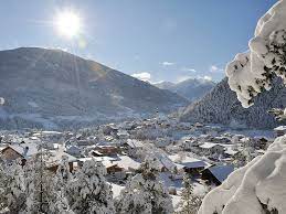 Winter sport in pitztal is more than just skiing or snowborarding! Winterurlaub Ferienhotel Bergland