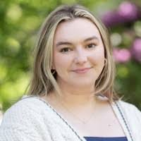 Anna Schnorr's Instagram, Twitter & Facebook