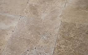 Fliesen aus marmor deren oberfläche antik bearbeitet wurde keinen glanz aber erzielen. Travertinfliesen Noce Antikmarmor Getrommelt Online Kaufen