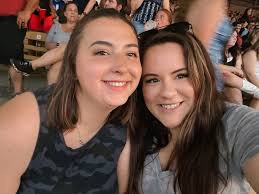 Can you add my daughter to the cousin crew photo?