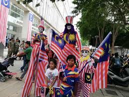 Apakah salah sebuah negeri siapakah yang dikenali sebagai. Jadi Patung Antara Gelagat Sambut Hari Kebangsaan Utusan Borneo Online