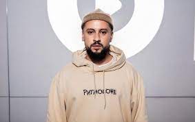 Monatik and lida lee, nino basilaya — ритмоlove (new year's version) (2020). Monatik Vypustil Chuvstvennyj Klip Na Trek Silno Video Korrespondent Net