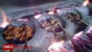 Sentra ayam panggang desa gandu ayam panggang bu' suryani (0351) 7788088. Sentra Ayam Panggang Gandu Di Magetan Jujugan Para Pecinta Kuliner Times Indonesia